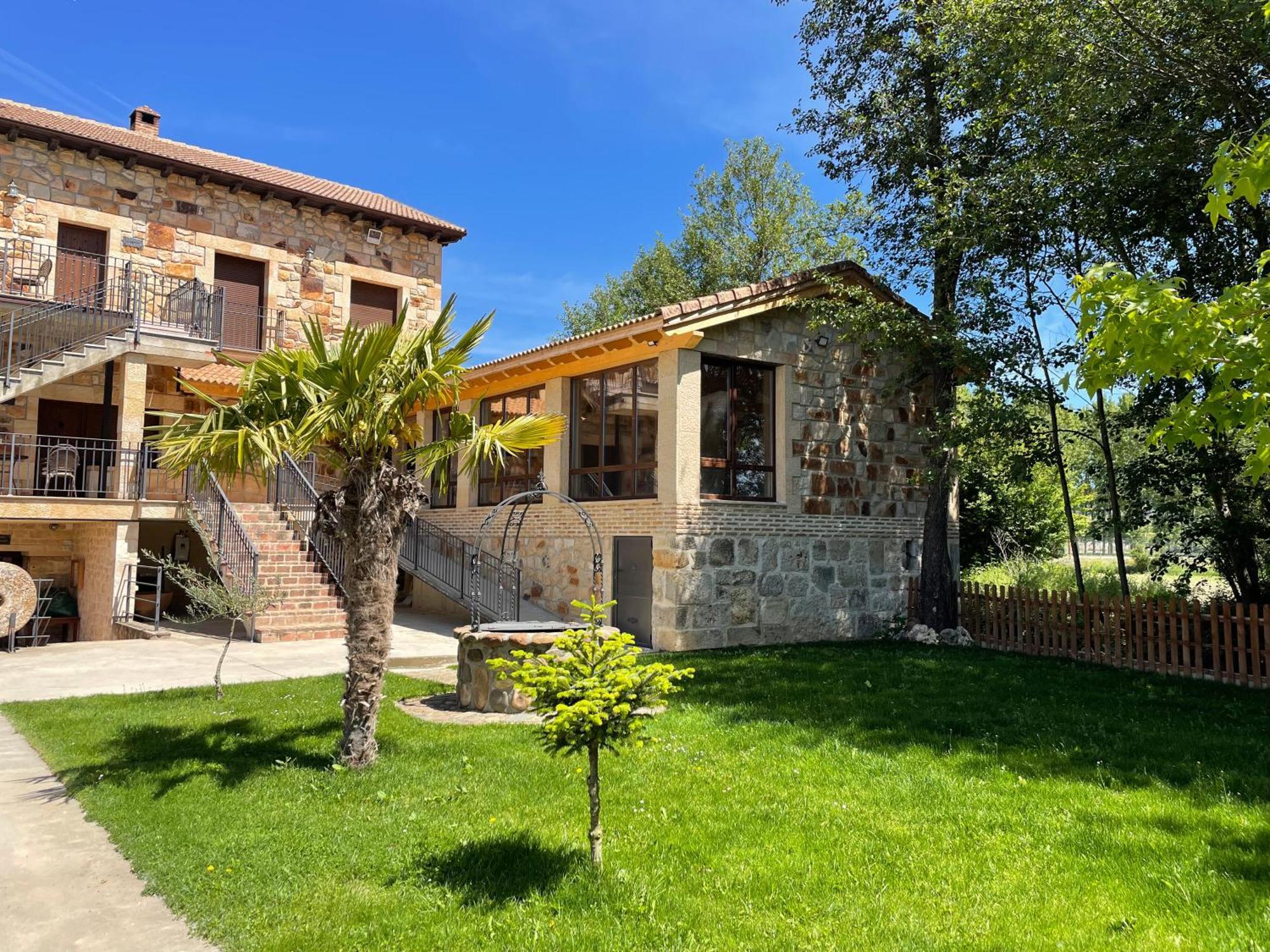 Apartamentos La Fabrica Villaluenga de la Vega Eksteriør billede