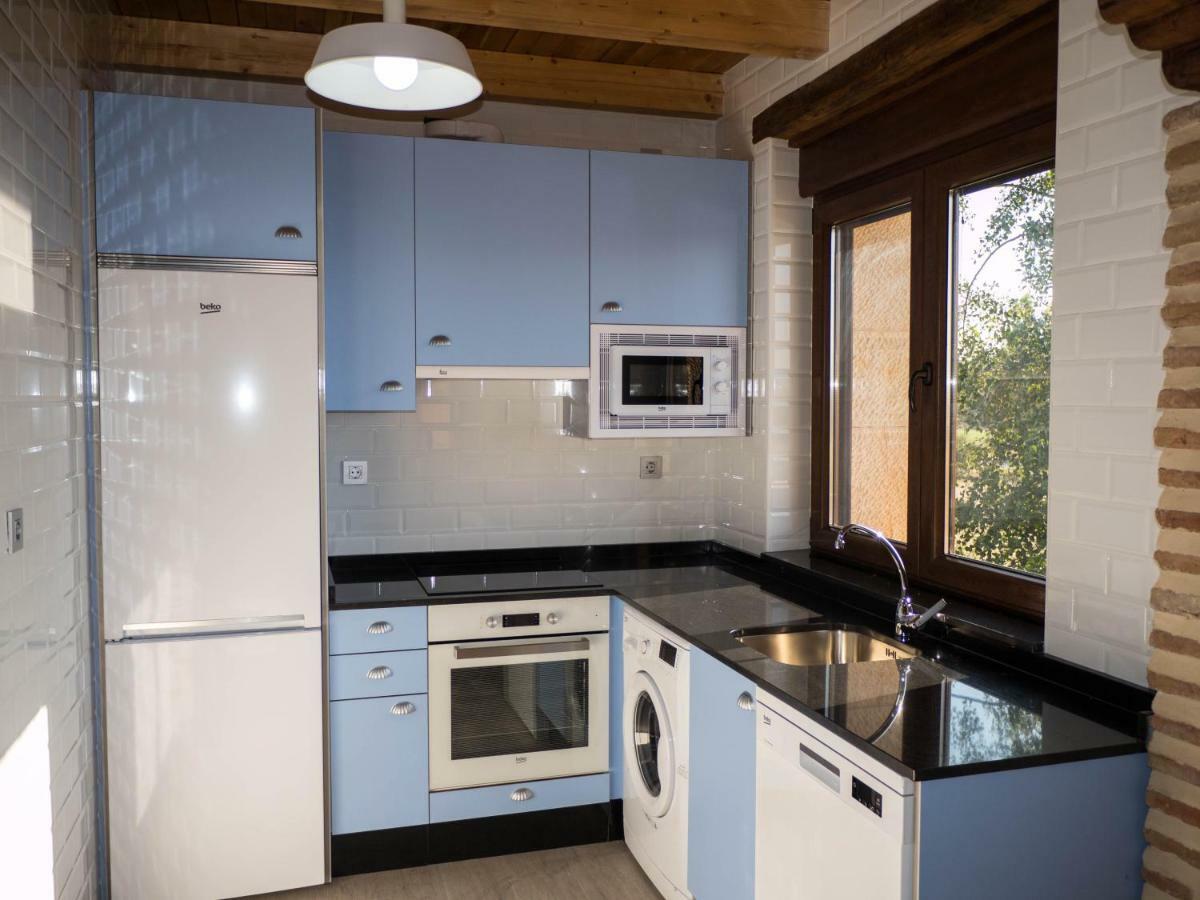 Apartamentos La Fabrica Villaluenga de la Vega Eksteriør billede